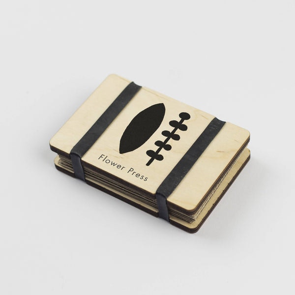 Pocket Flower Press - Abstract by Studio Wald