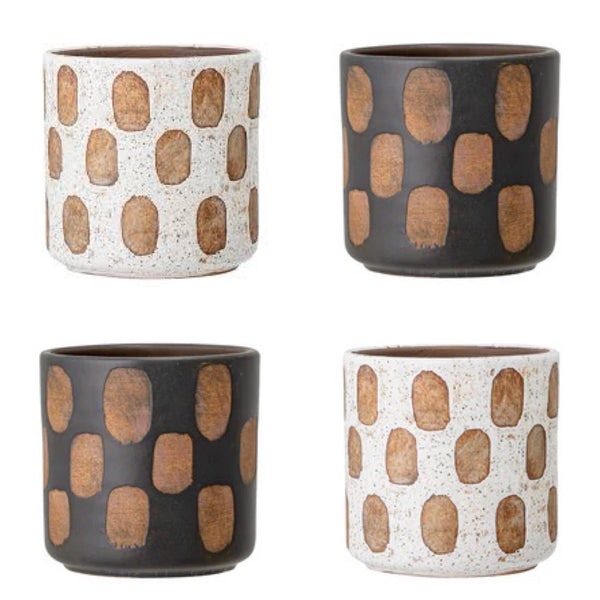 Stoneware Plant Pot by DickieBird Homestore