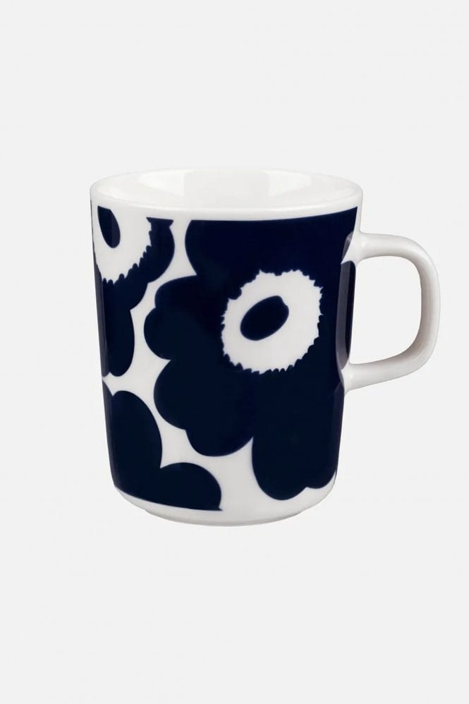 Oiva Unikko Mug 2.5dl In White And Dark Blue by Marimekko