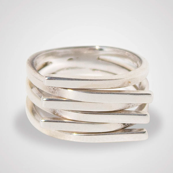 Love Freda - Line Ring - Q