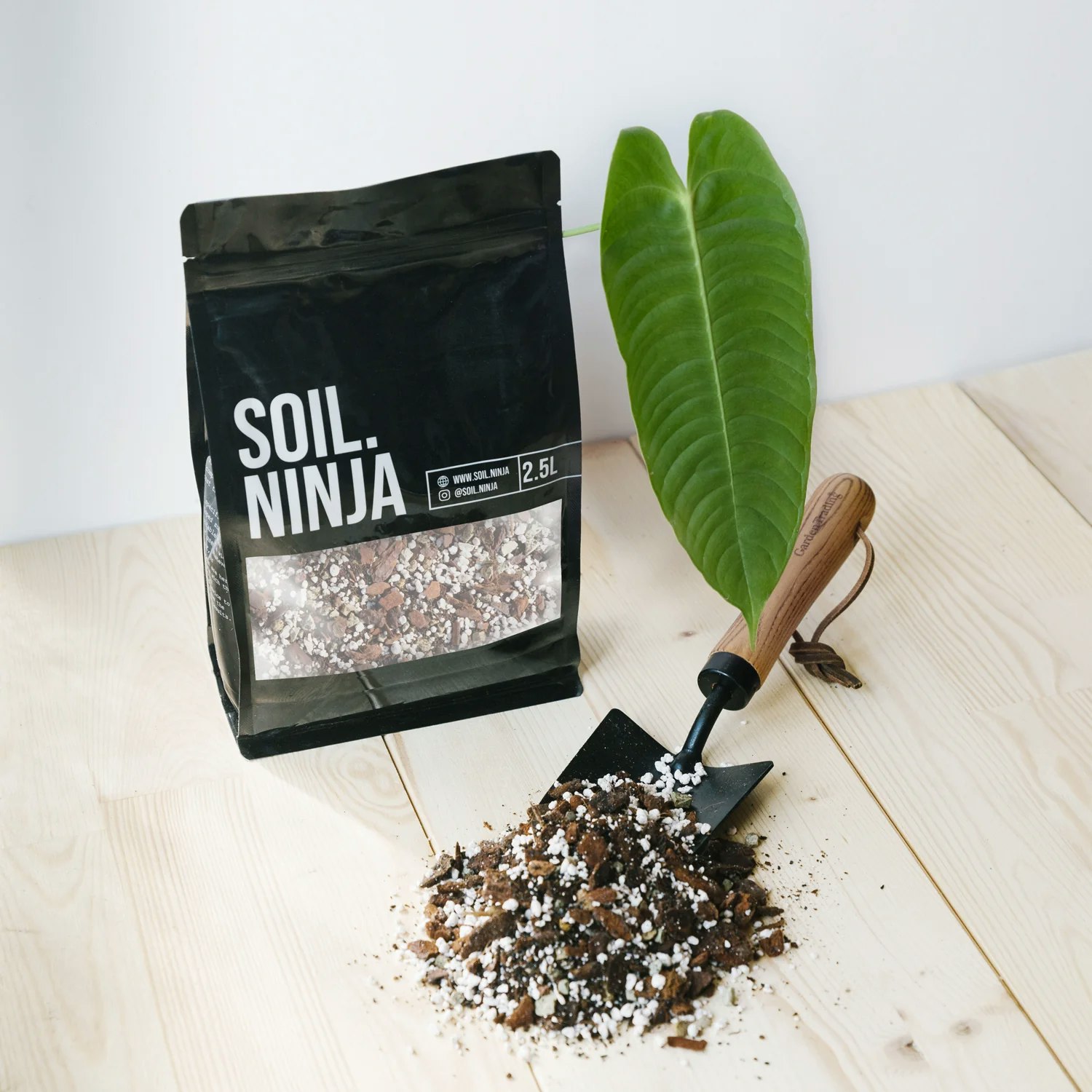 2.5L Premium Anthurium and Orchid Soil Mix by Soil Ninja