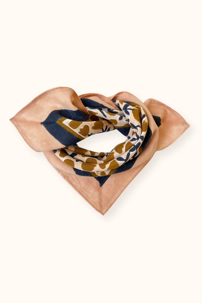 Apaches Small Foulard Manika Tulipe Macadamia In Neutral