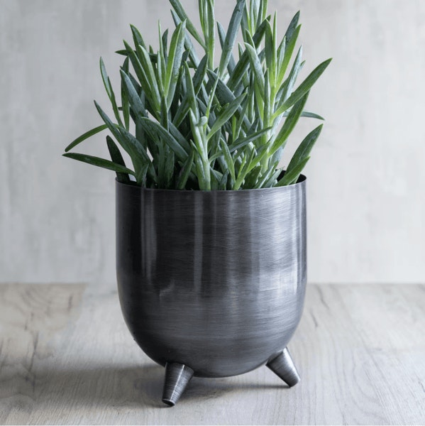 Farringdon Plant Pot On Feet by Garden Trading