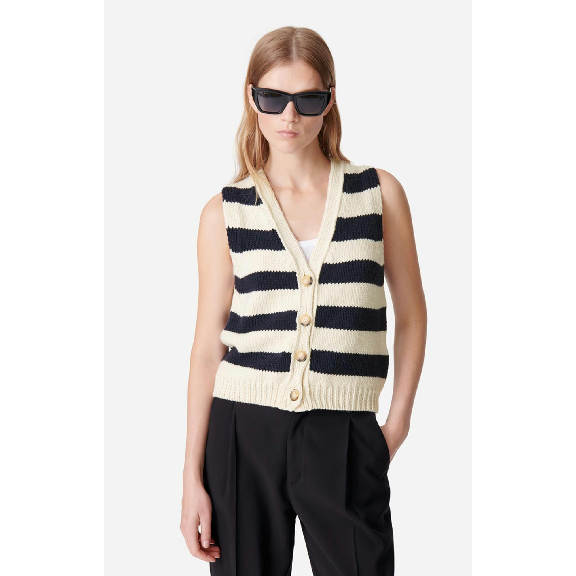 Vanessa Bruno Dounya Sleeveless Cardigan In Blue